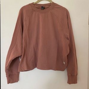 Vuori crew neck sweater